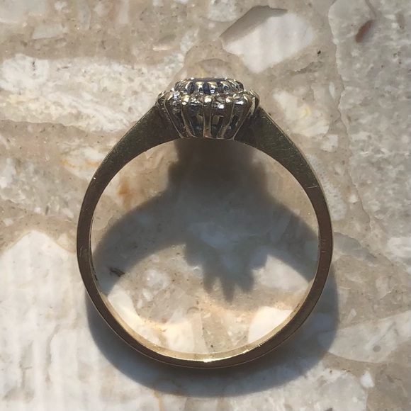 Sapphire Diamond Halo Round Yellow Gold Vintage Ring - Picture 11 of 11